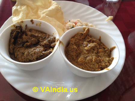 Charminar Ashburn Gutti Vankaya, Chicken Kurma © VAIndia.us