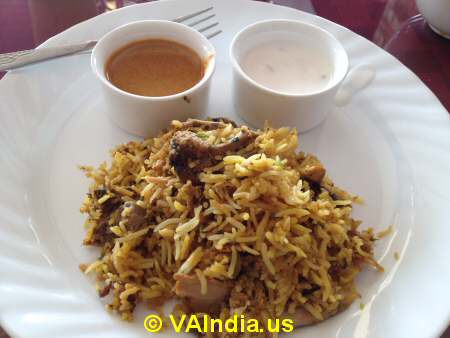 Charminar Ashburn Chicken Biryani © VAIndia.us